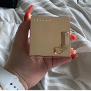 Jaclyn hill powder